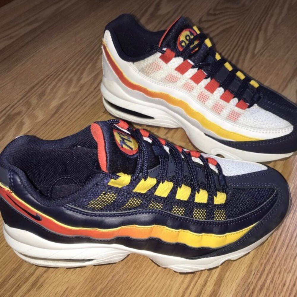 AUTHENTIC UNISEX AIR MAX 97